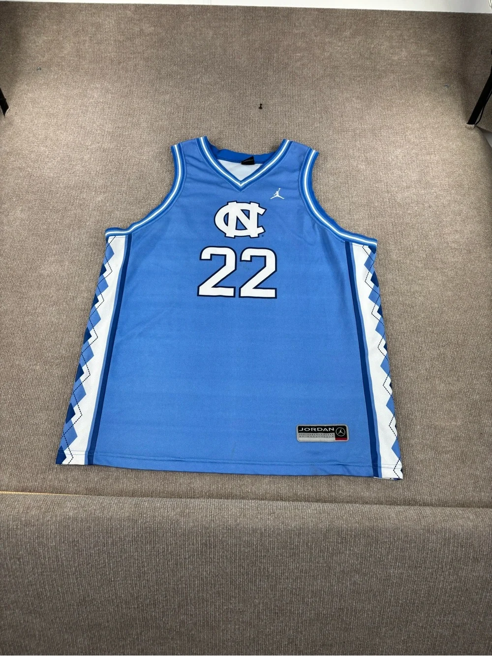Vintage North Carolina Tar Heels Jersey Mens XL NCAA Basketball Air Jordan 90s